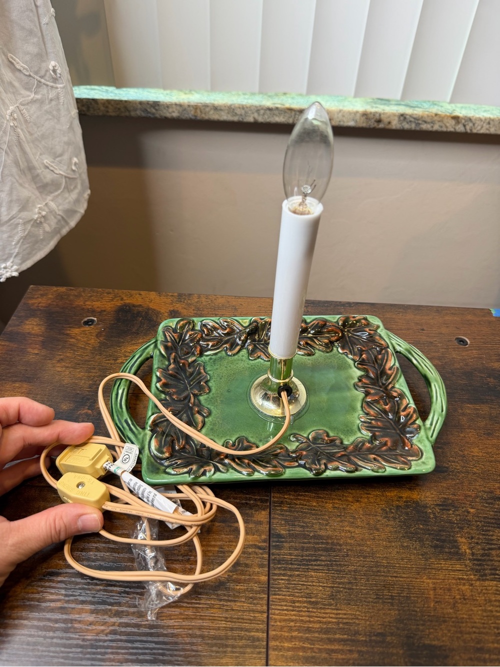 California pottery-style green leaf and acorn handled relish tray electric lamp